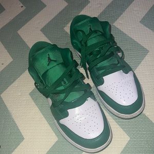 Air jordan lows 1 worn size 7 no box